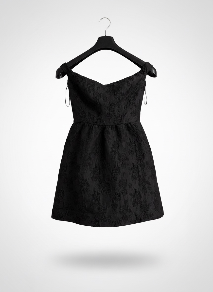 Robe noire élégante courte – style chic & soirée de la marque h&m