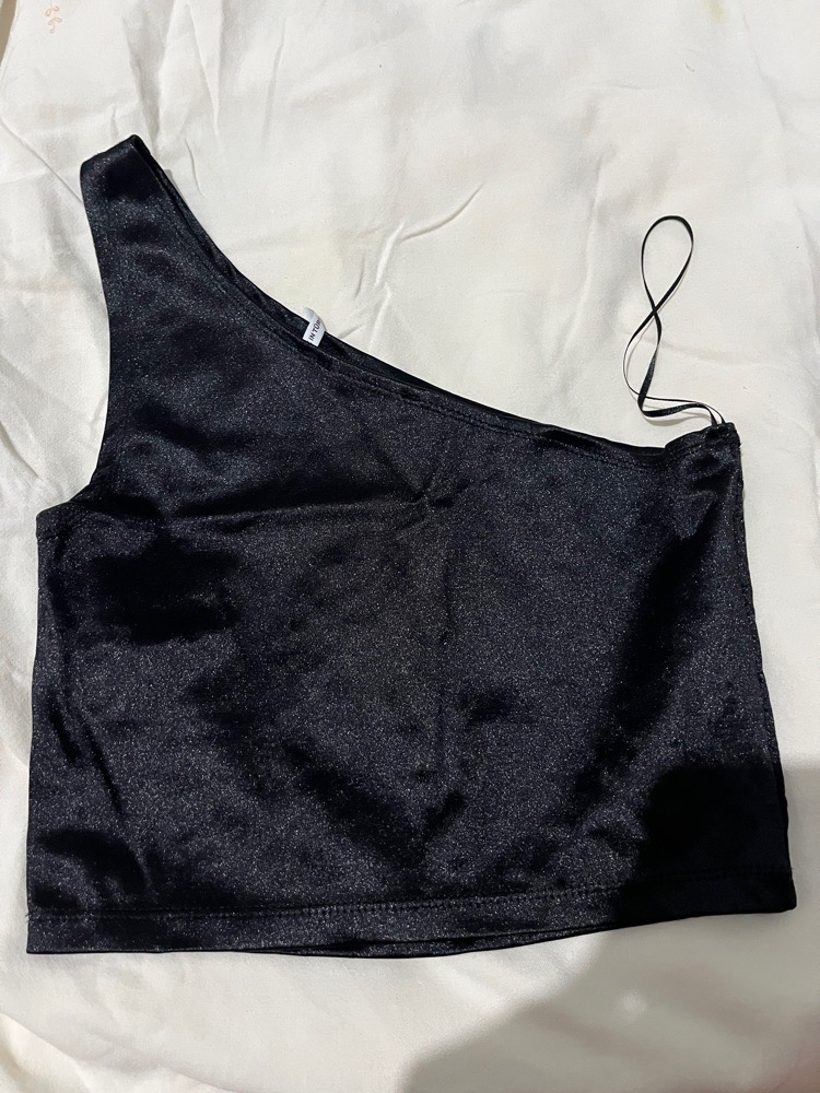 Top noir jamais porté je m'en fous de taille xs