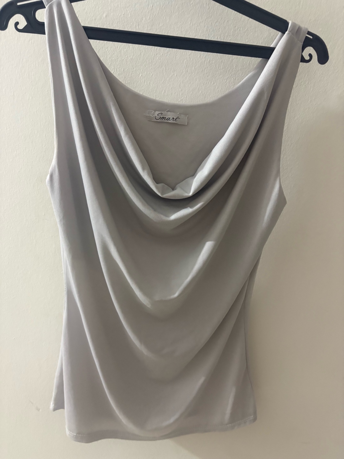 Haut gris 
