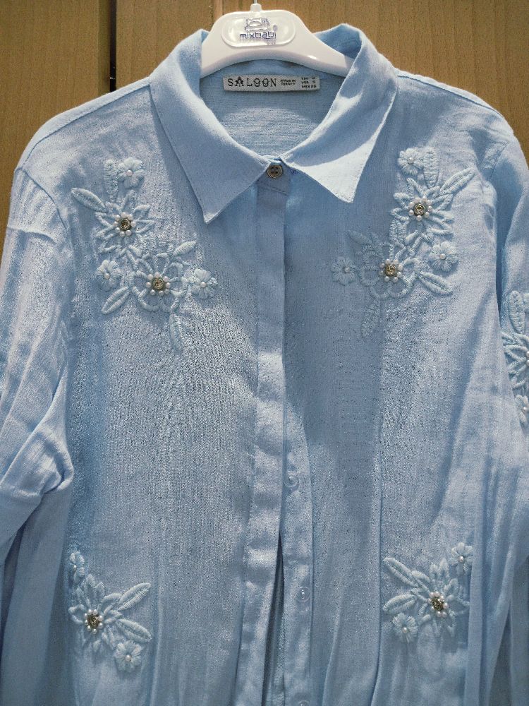 Chemise brodée 🩵 