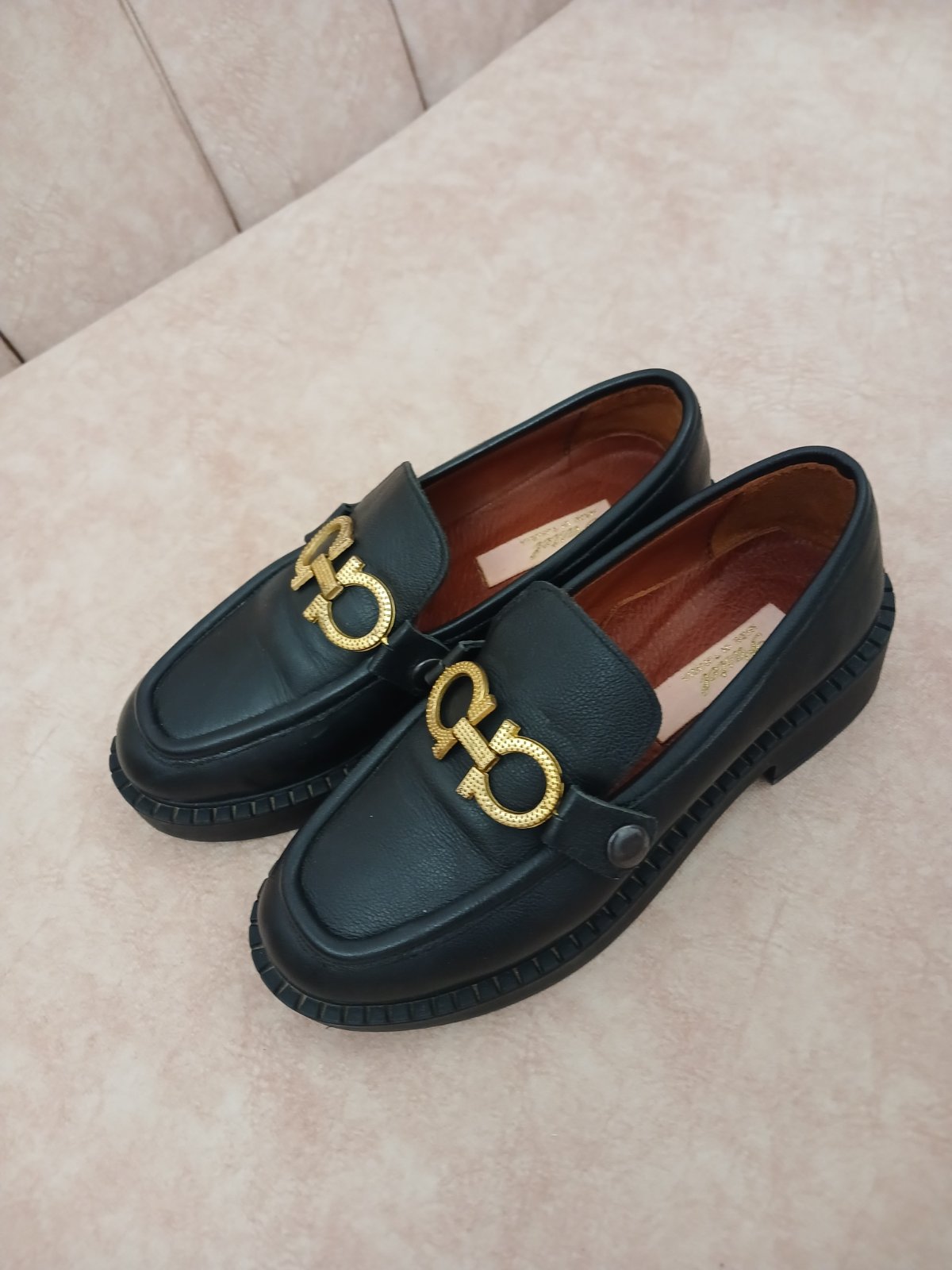 Mocassins chics à double accessoires ✨️