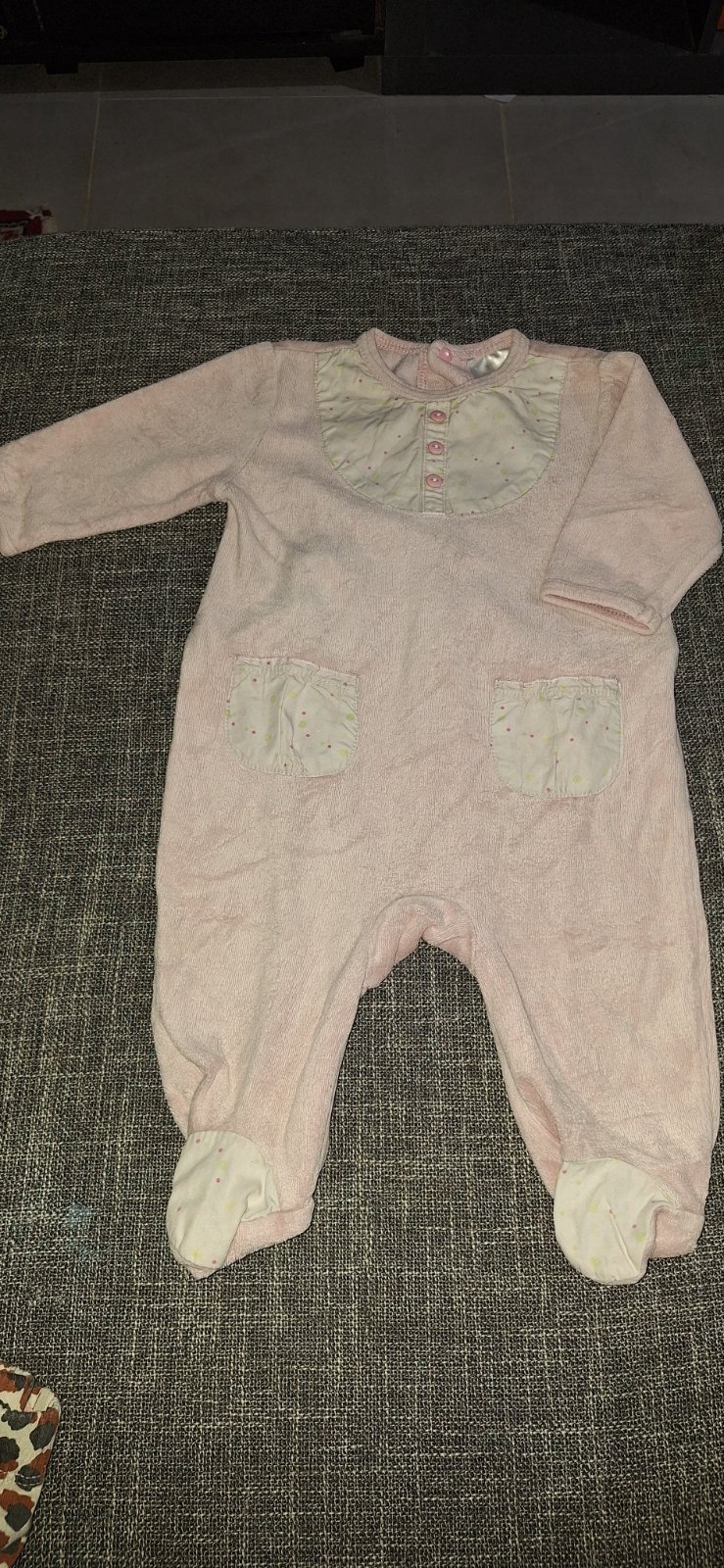Lot vêtements bébé 