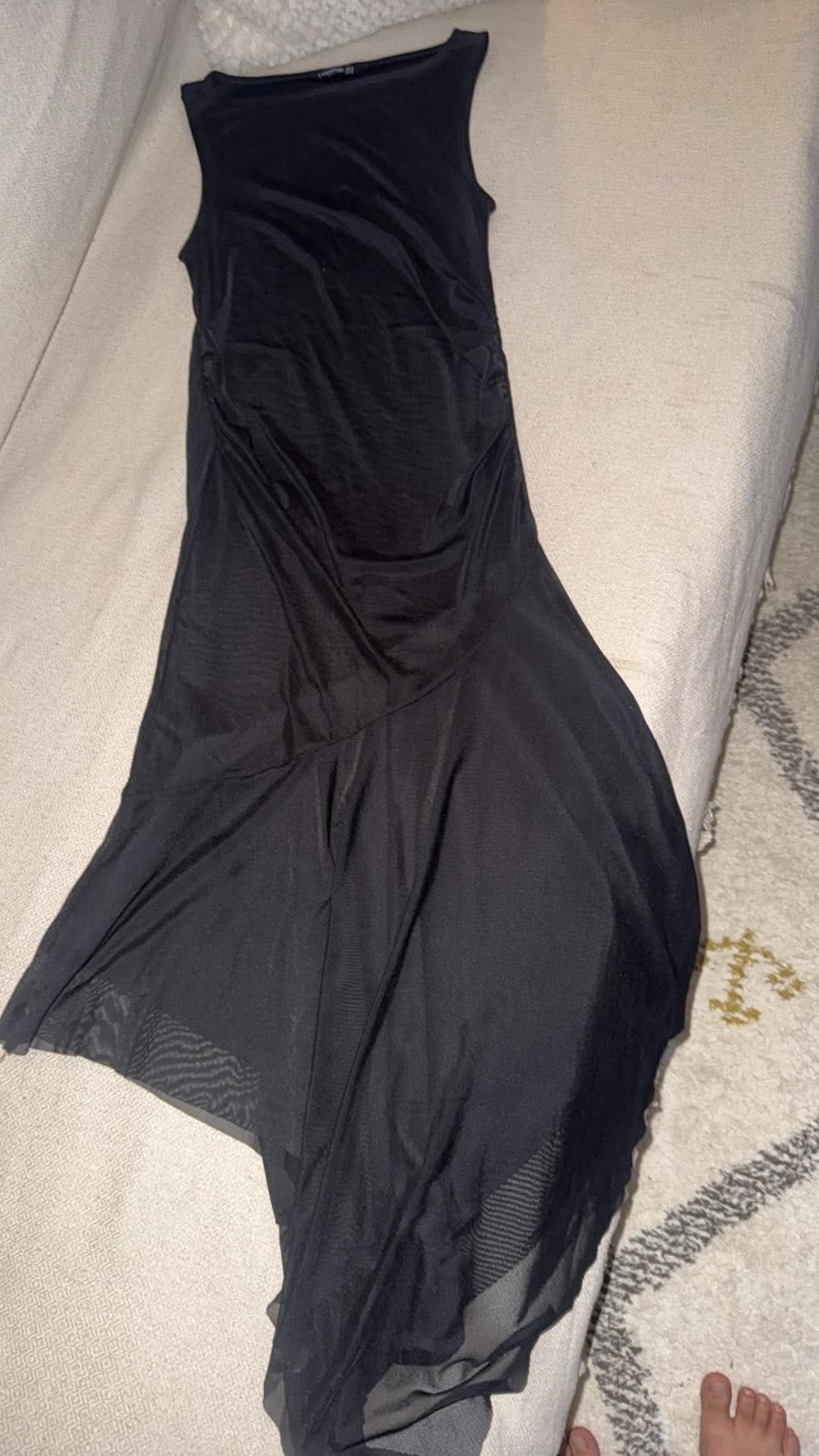 Robe stradivarius noir