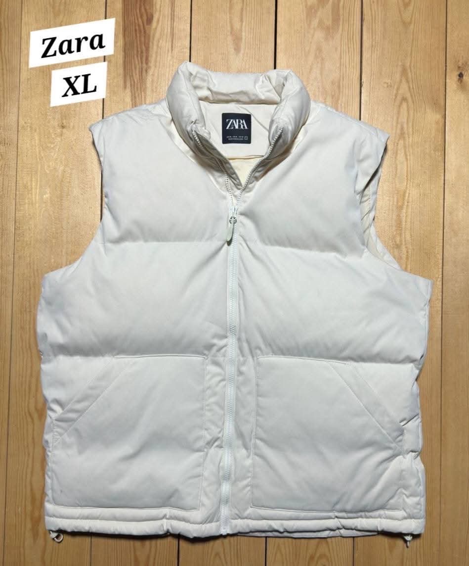 Doudoune sans manches de la marque Zara de couleur crème et de taille XL