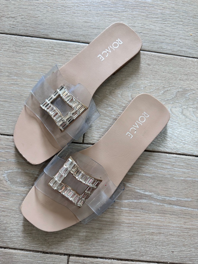 Des mules transparentes pointure 36 Rosace