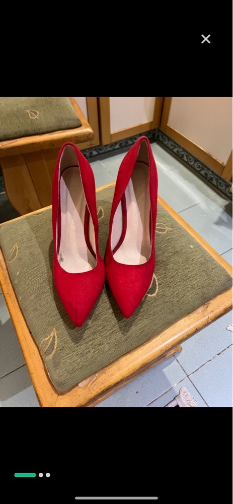 Escarpins rouge vif👌🌹