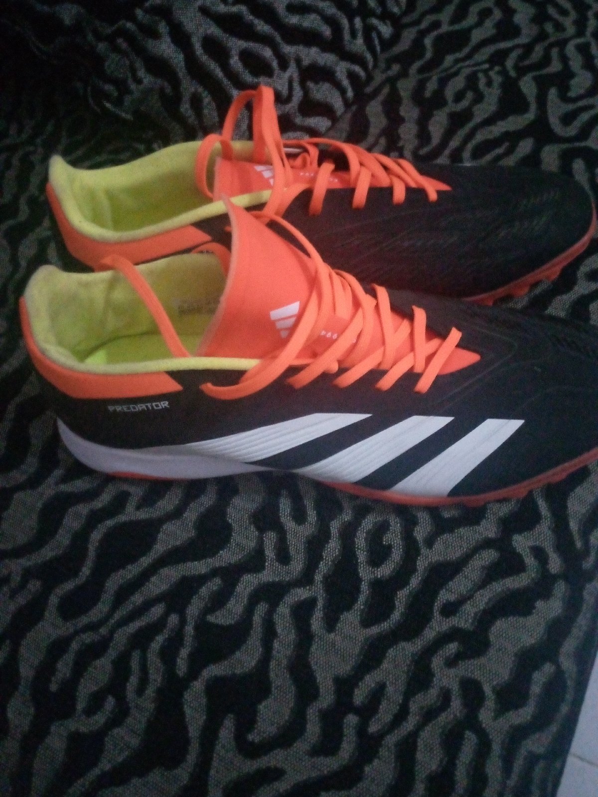 Crampon adidas