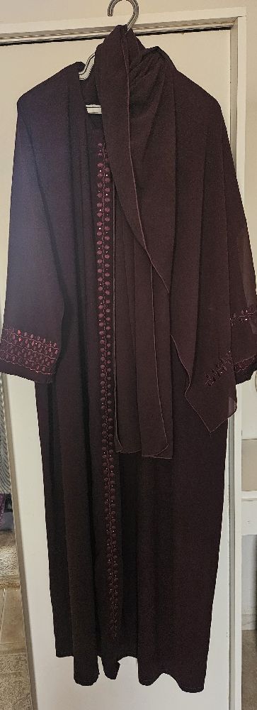 2 3abaya +2 foulards