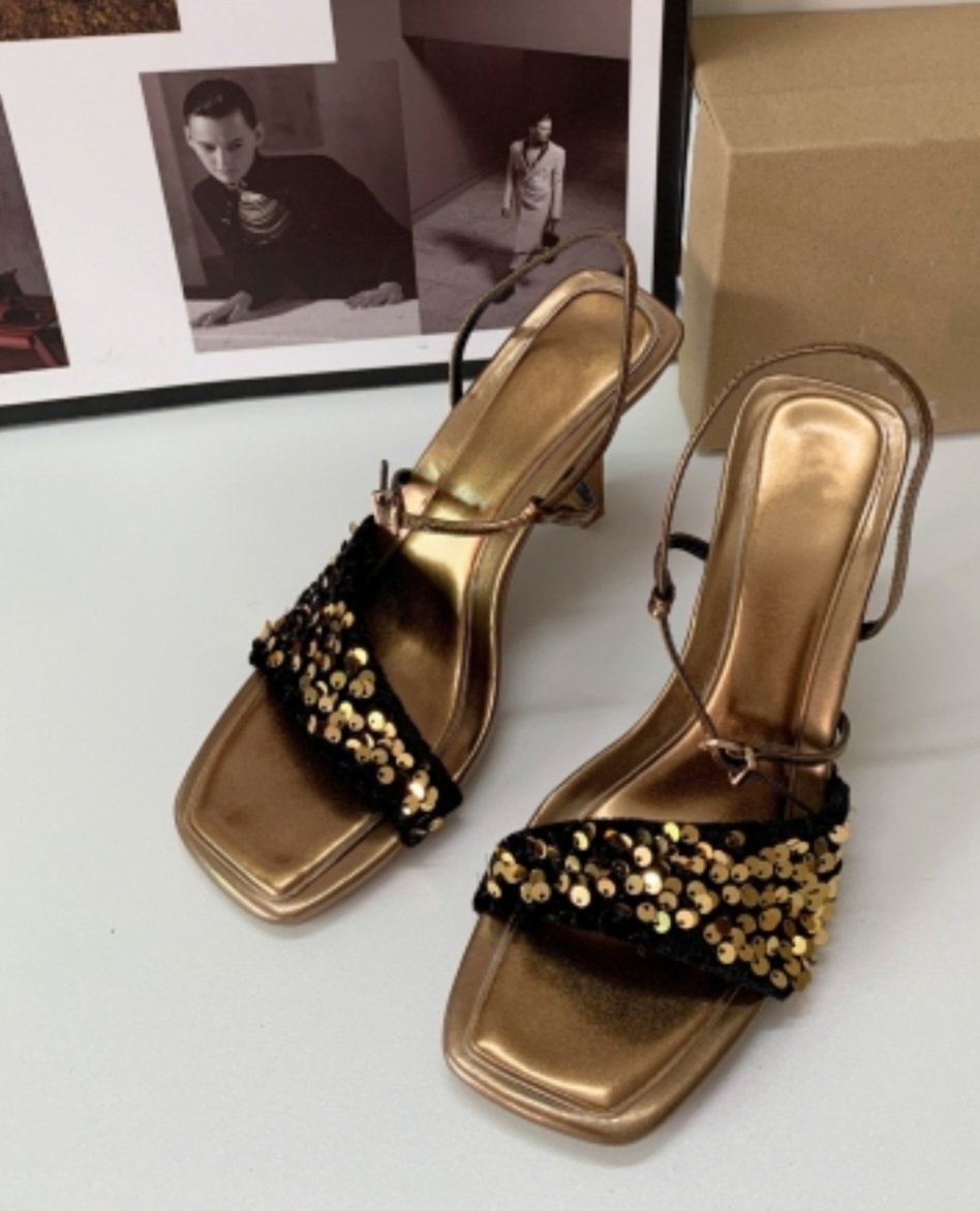 Sandal zara