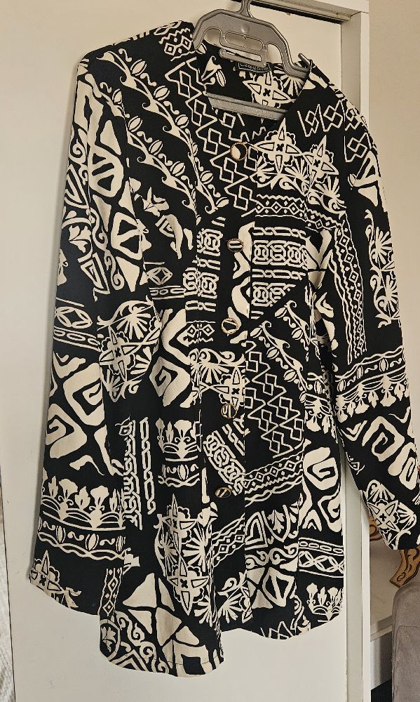 veste noir et blanc 