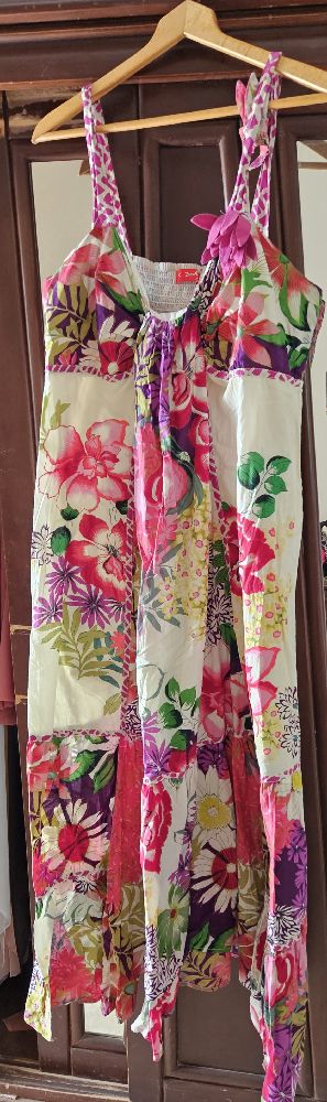 robe fleuri sans manche