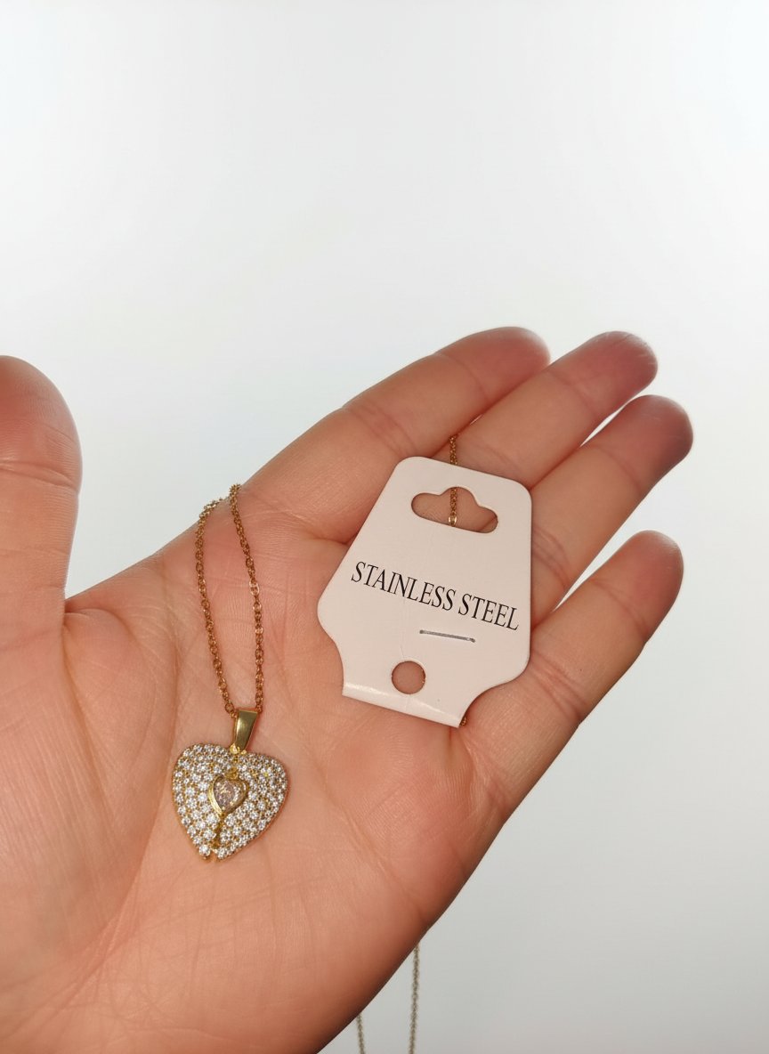 Collier femme cœur ❤️ ❤️ en acier inoxydable très jolie 