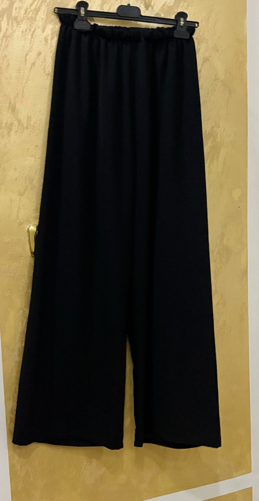 Pantalons noir coupe palazzo ample et en taille élastique confortable