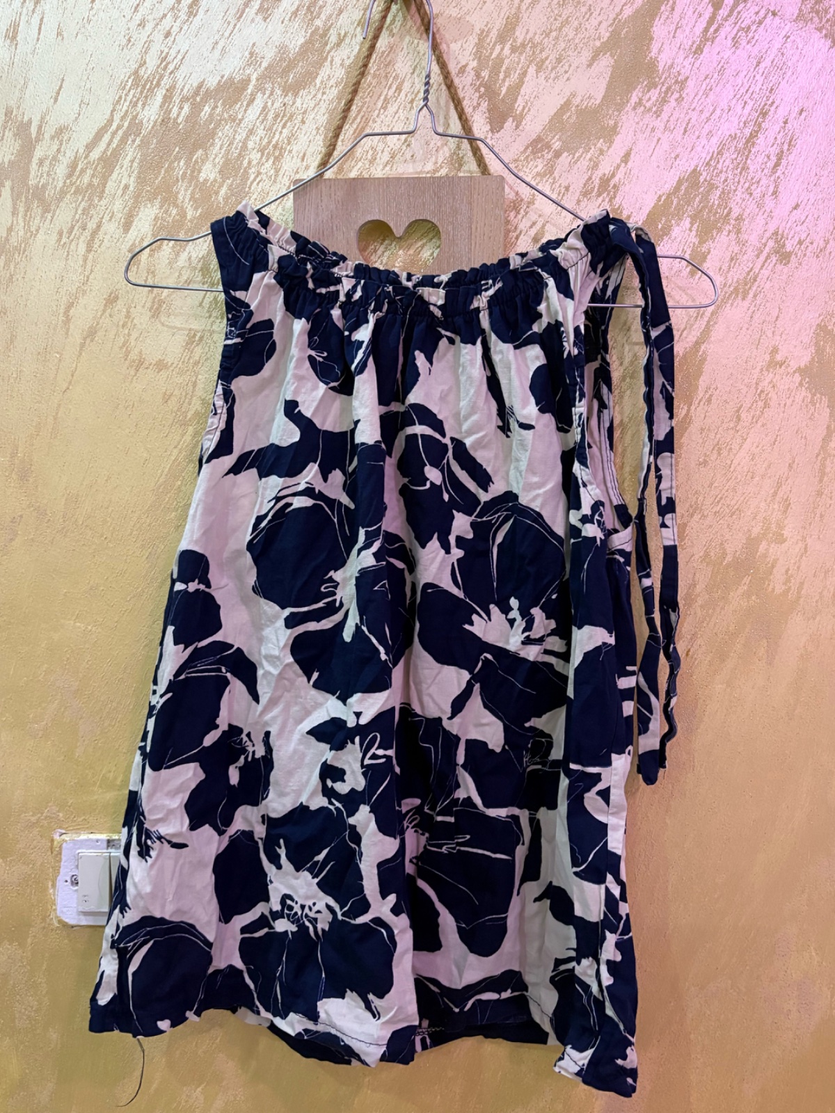Haut fleuri chic