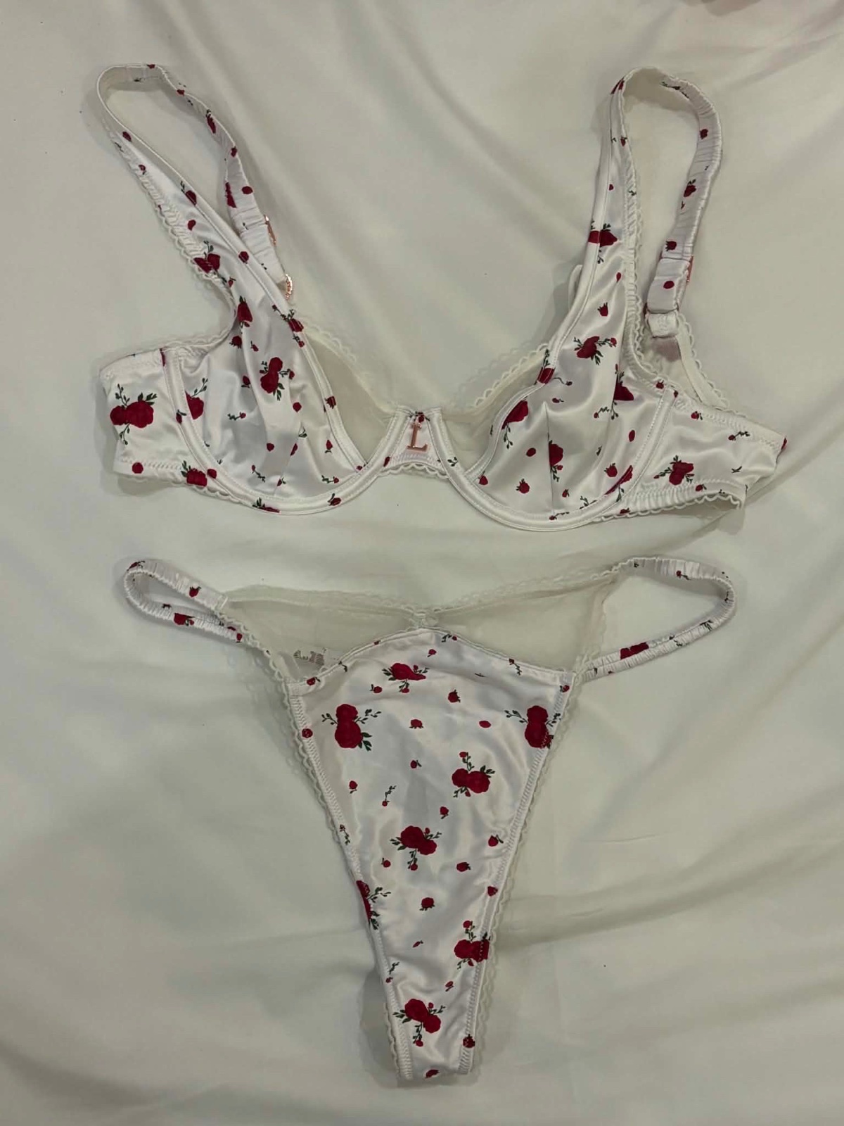Ensemble lingerie deux pièces sexy de la marque LOUNGE 
