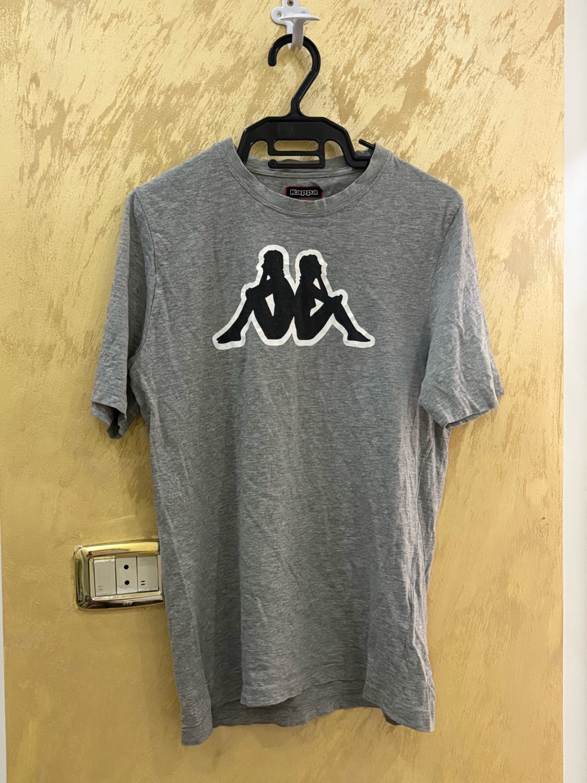 T-shirt gris chiné de la marque Kappa 100% Coton