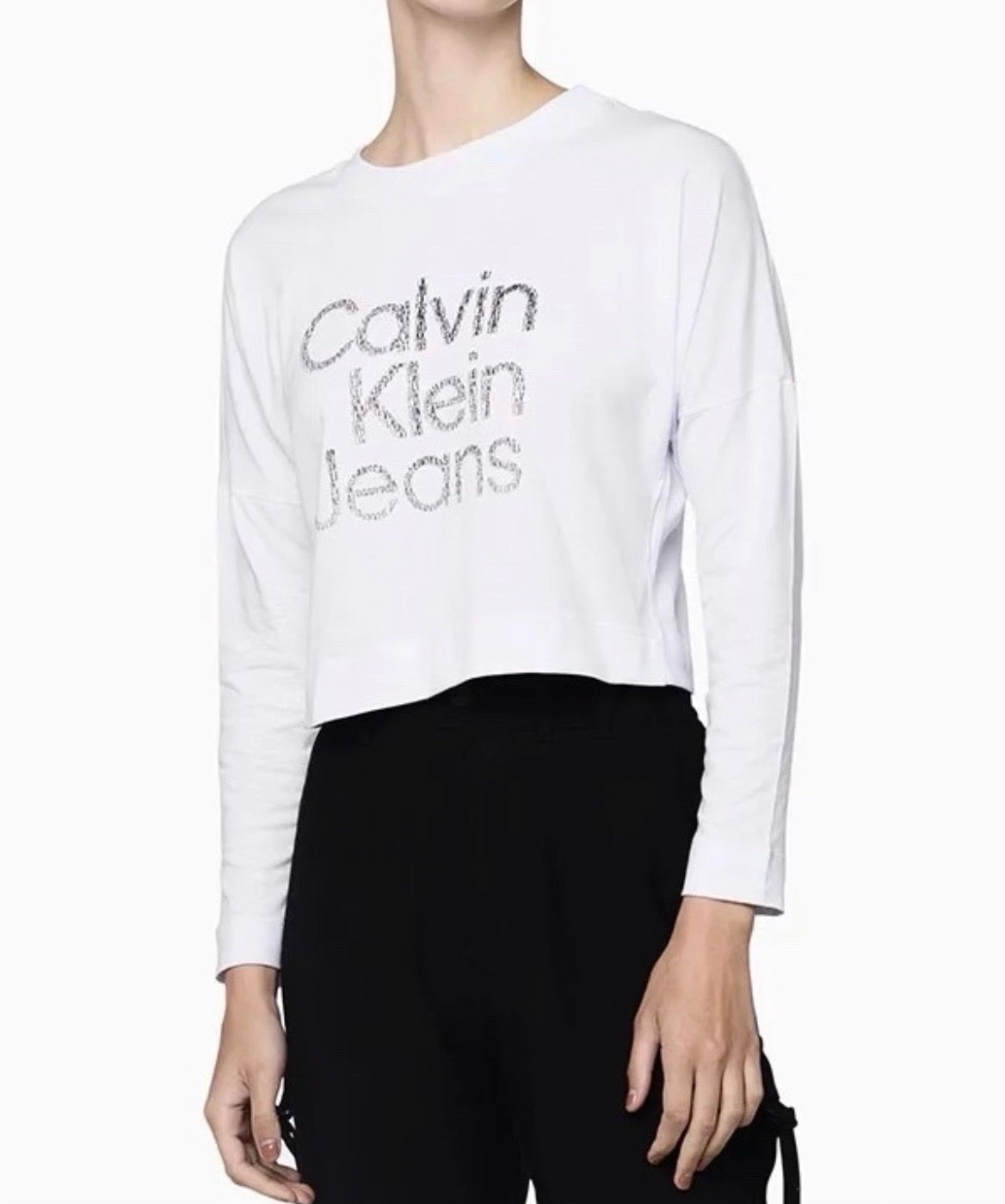 Pull molletonné blanc Calvin Klein à manches longues avec un motif graphique "CK Calvin Klein EST. 1968"