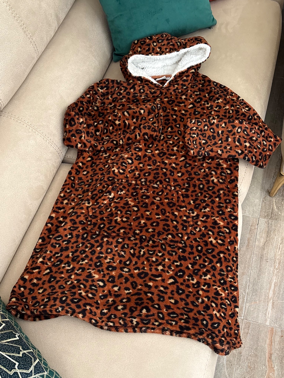 Pull plaid à capuche en polaire, à motif léopard