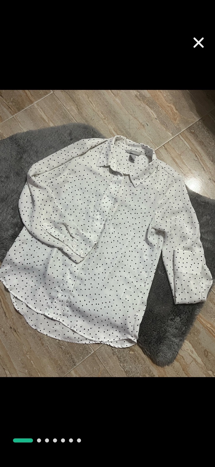 Chemise blanche à pois noirs de la marque H&M