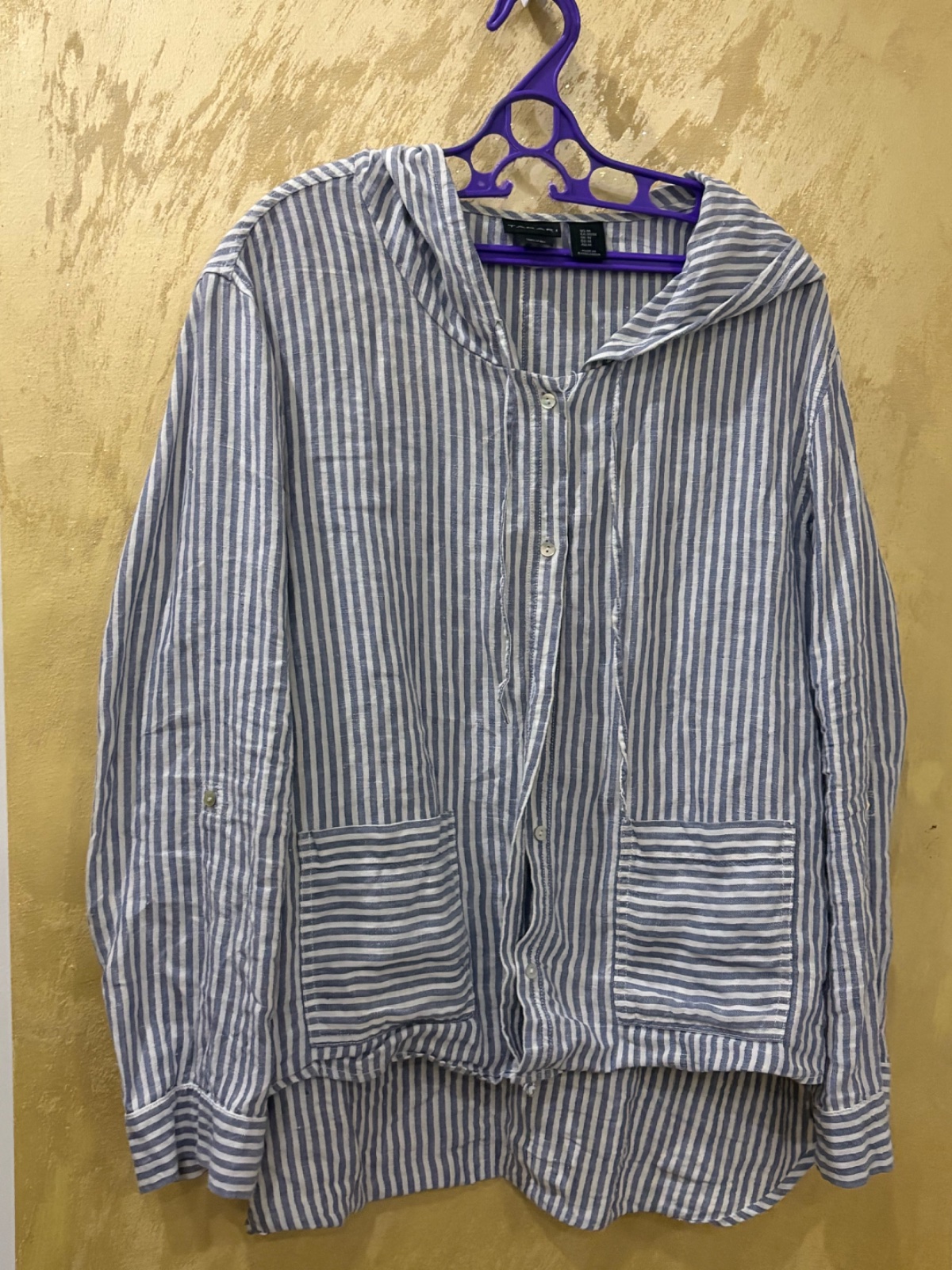  Veste chemise à capuche en lin rayé de la marque Tahari 