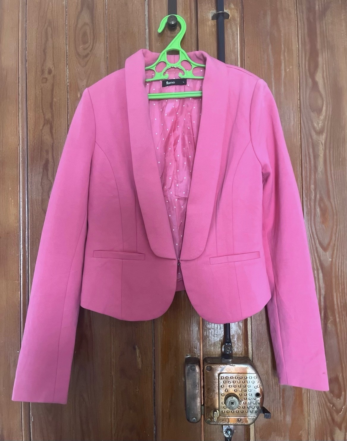 Blazer rose de la marque Flame Neuve