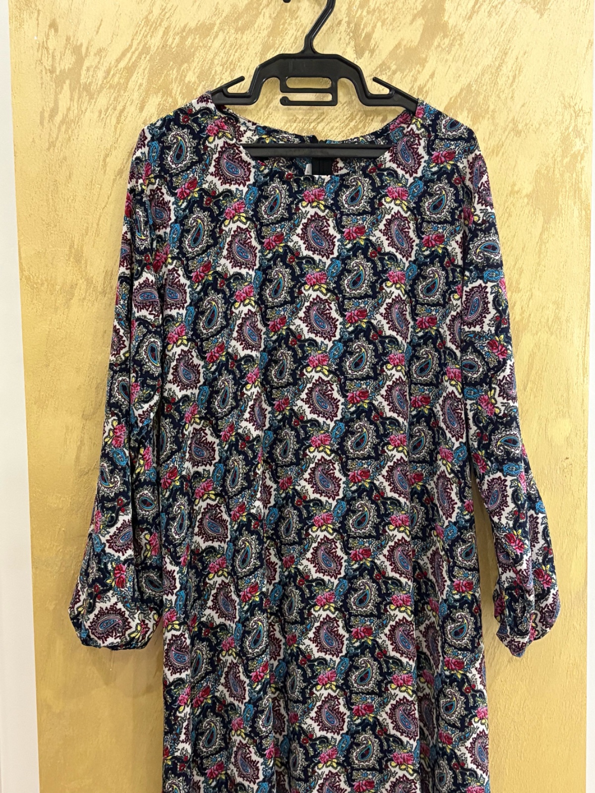 Robe longue neuve fleurie en coton 