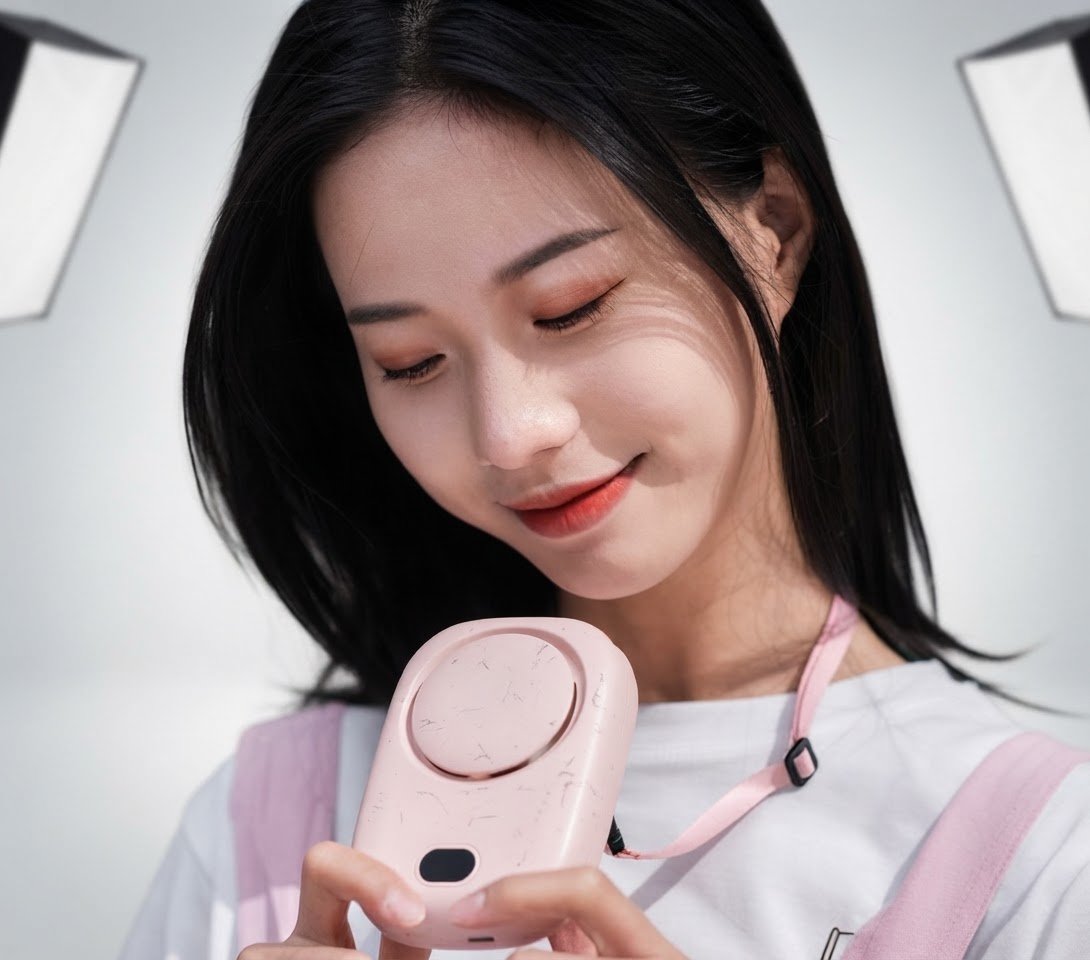 ViSSKO Portable Rechargeable Neck Fan3 Speed Adjustableمروحة تهزها معاك وين تحب و تشد شارج بالقدا 🪭🪭🪭🪭