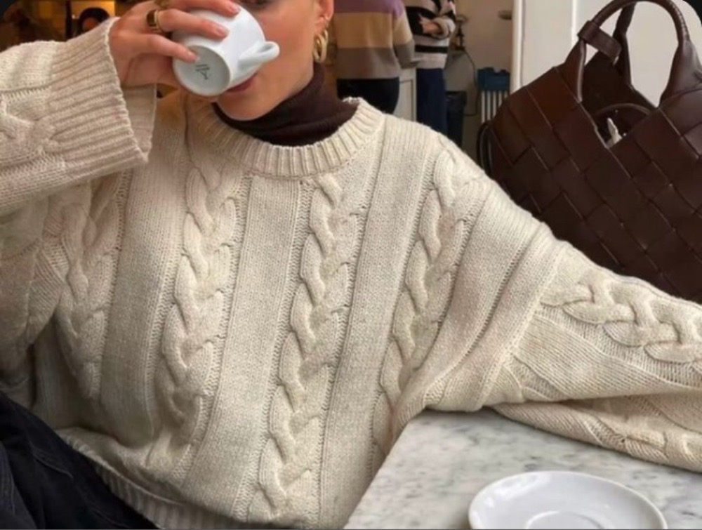 Basic knit sweater 