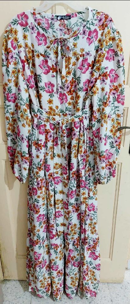 Robe imprimé florale évasé 👗👗💐🪷🌻🌼🌷🪻🌹🌺🪻🌷🌼