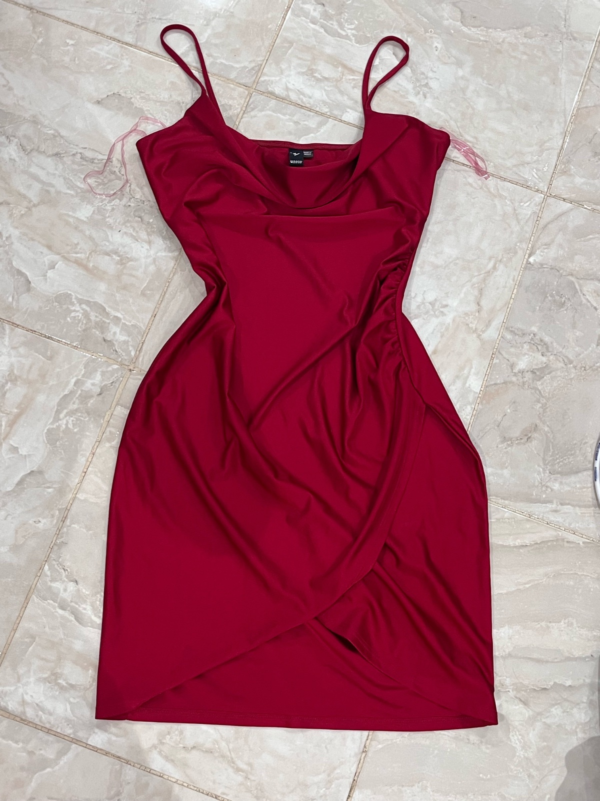 Robe soiree rouge en satin 