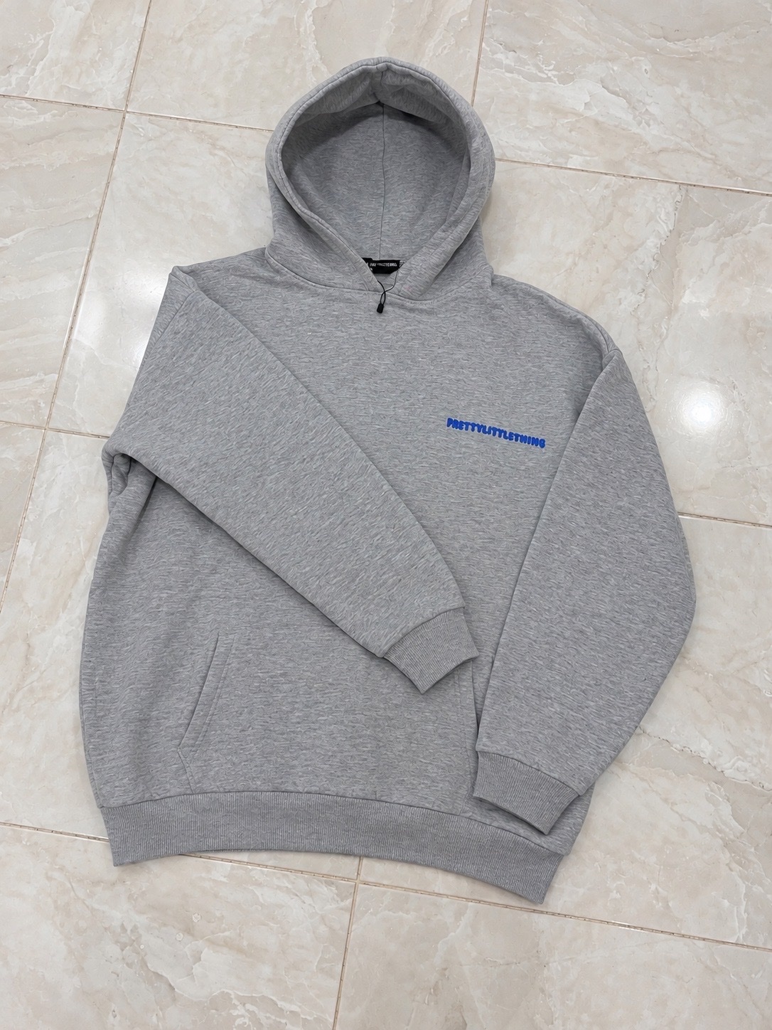 Capuche gris oversize 