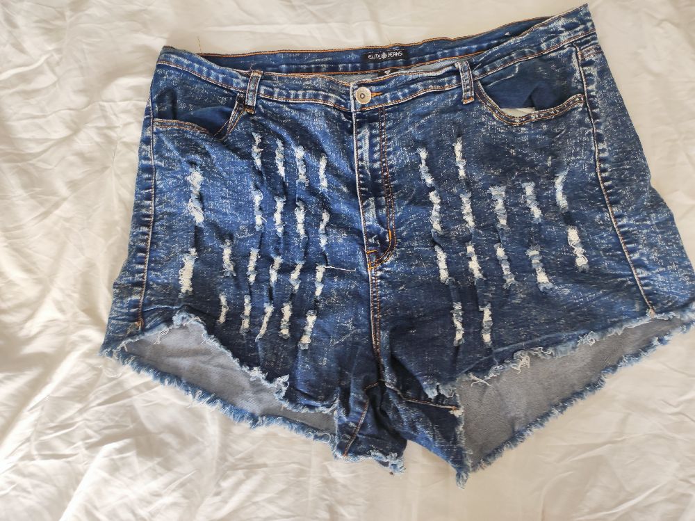 short jeans