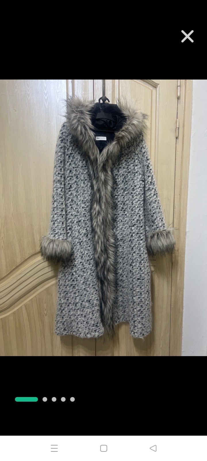 Gillets zara avec fourrure et capuche 