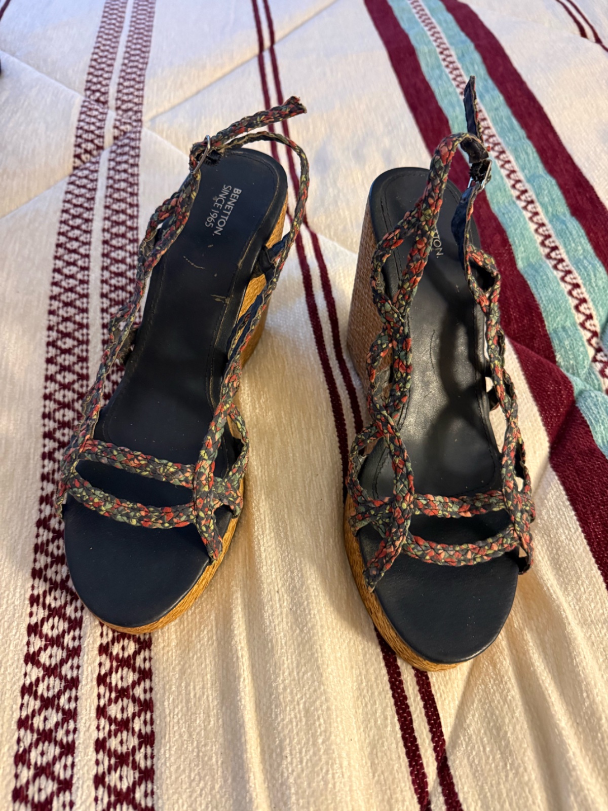 Sandales compensées Benetton
