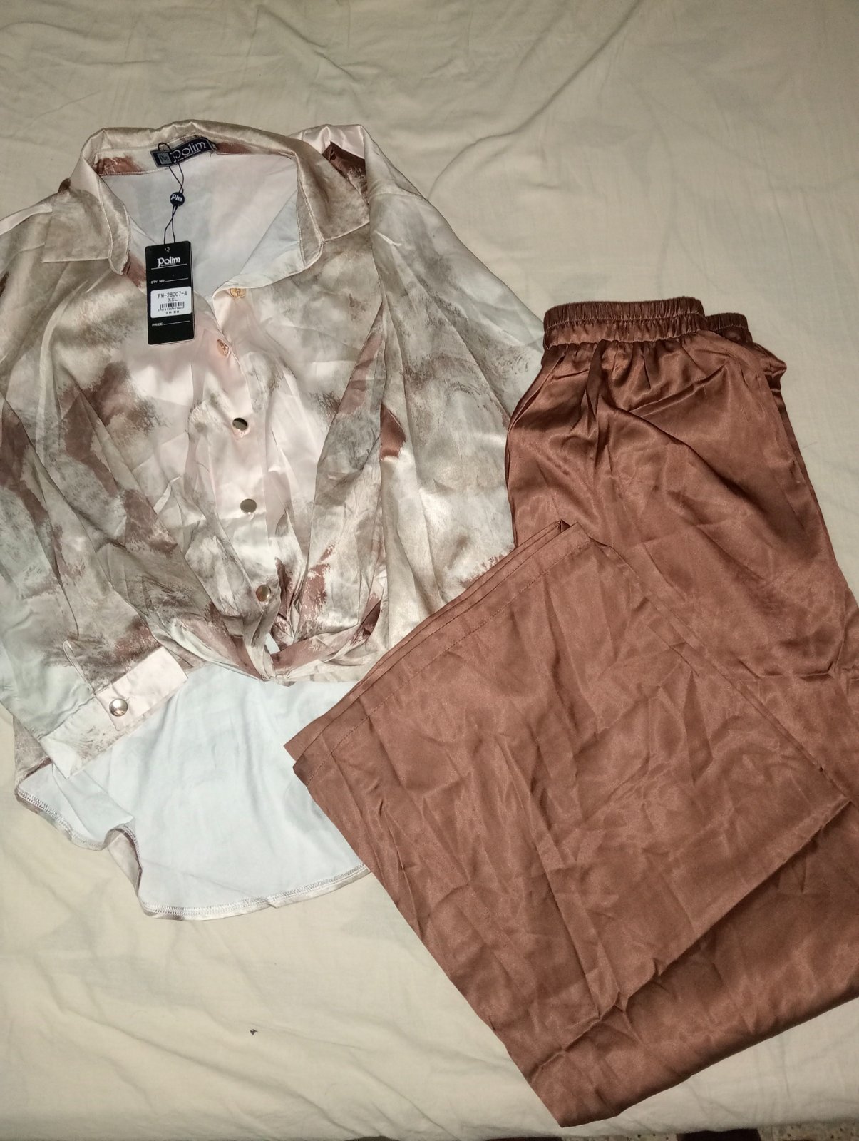 Set neuf chemise + pantalon 40/42