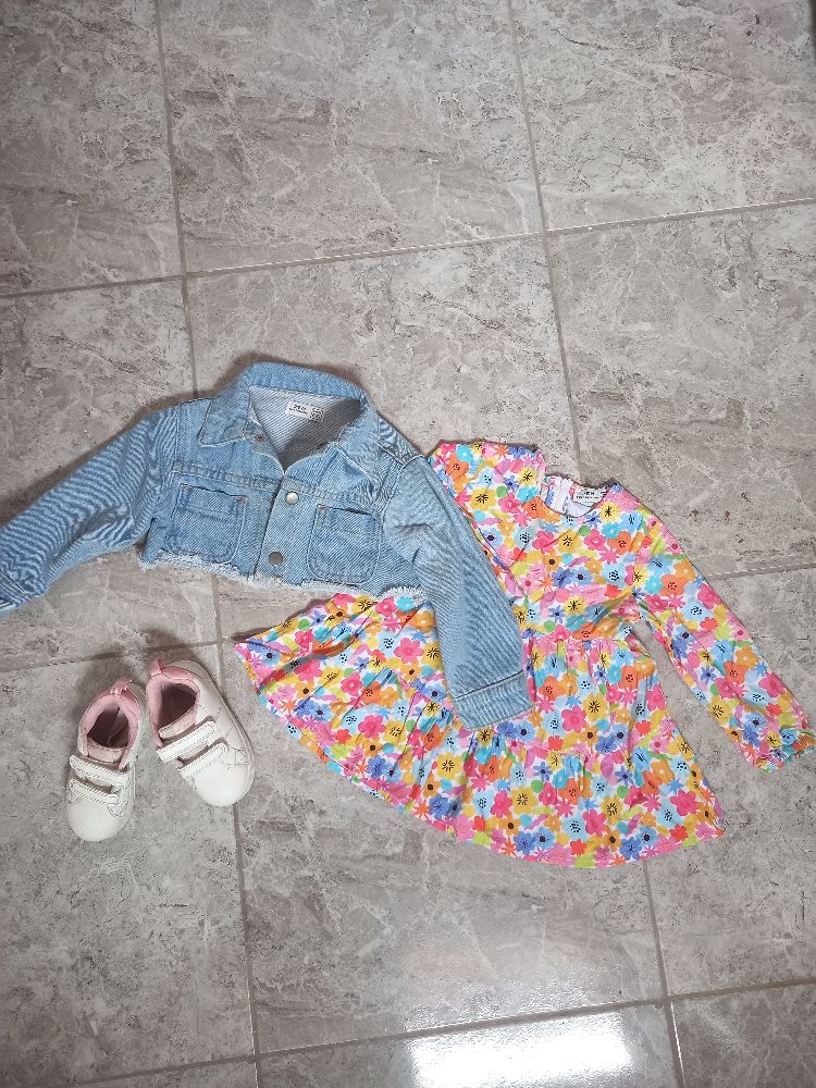 Robe fleuri avec une veste en djean 