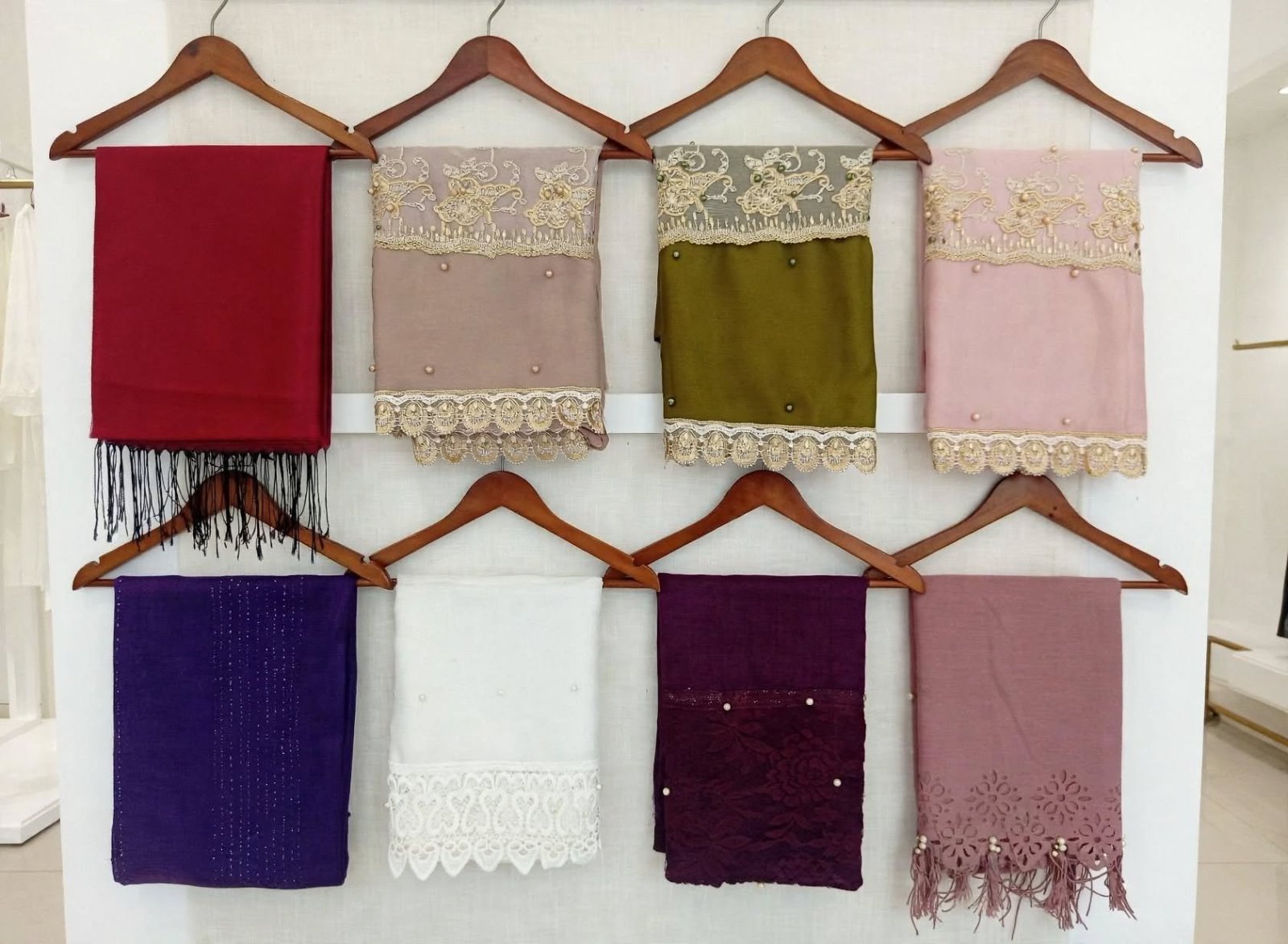 Lot des foulards 