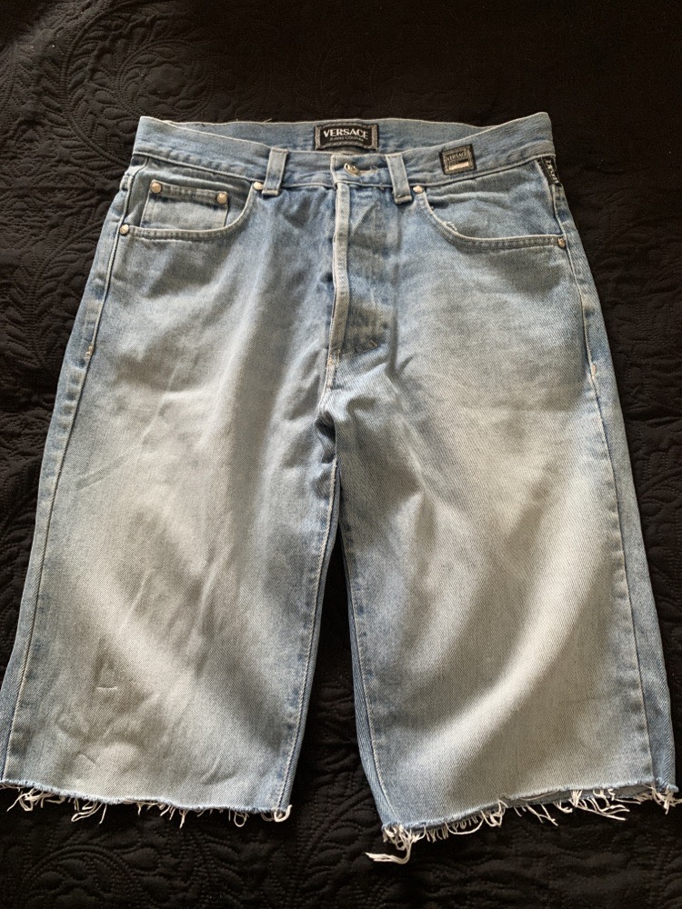 Short jeans