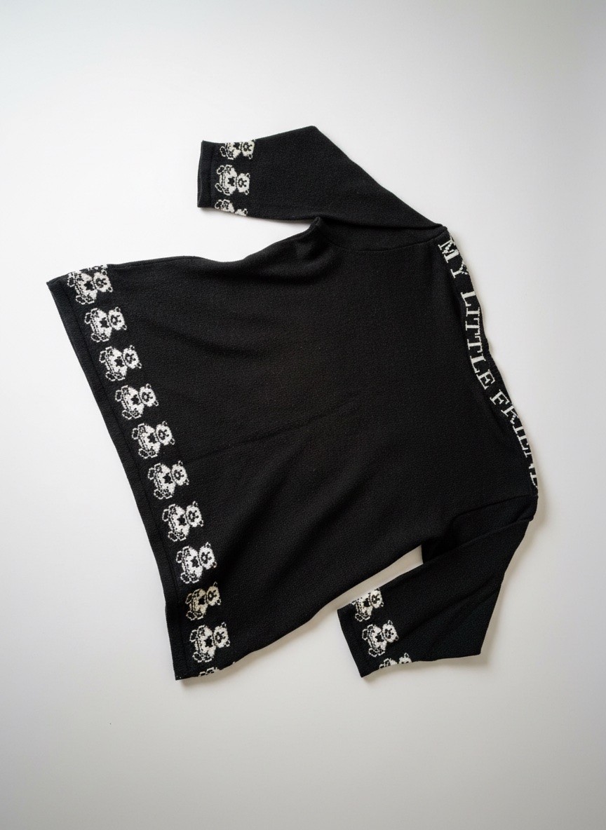 Pull noir