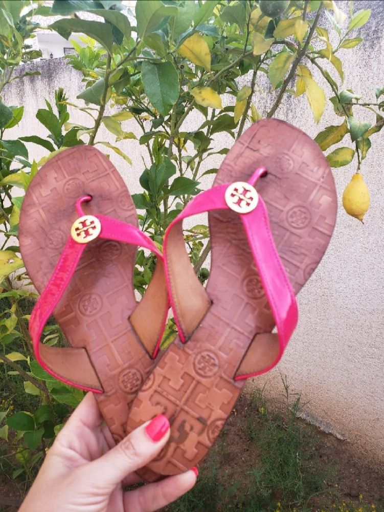 Tongs tory burch en vrai cuir