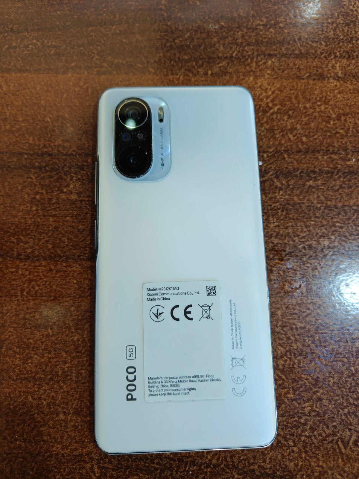 600