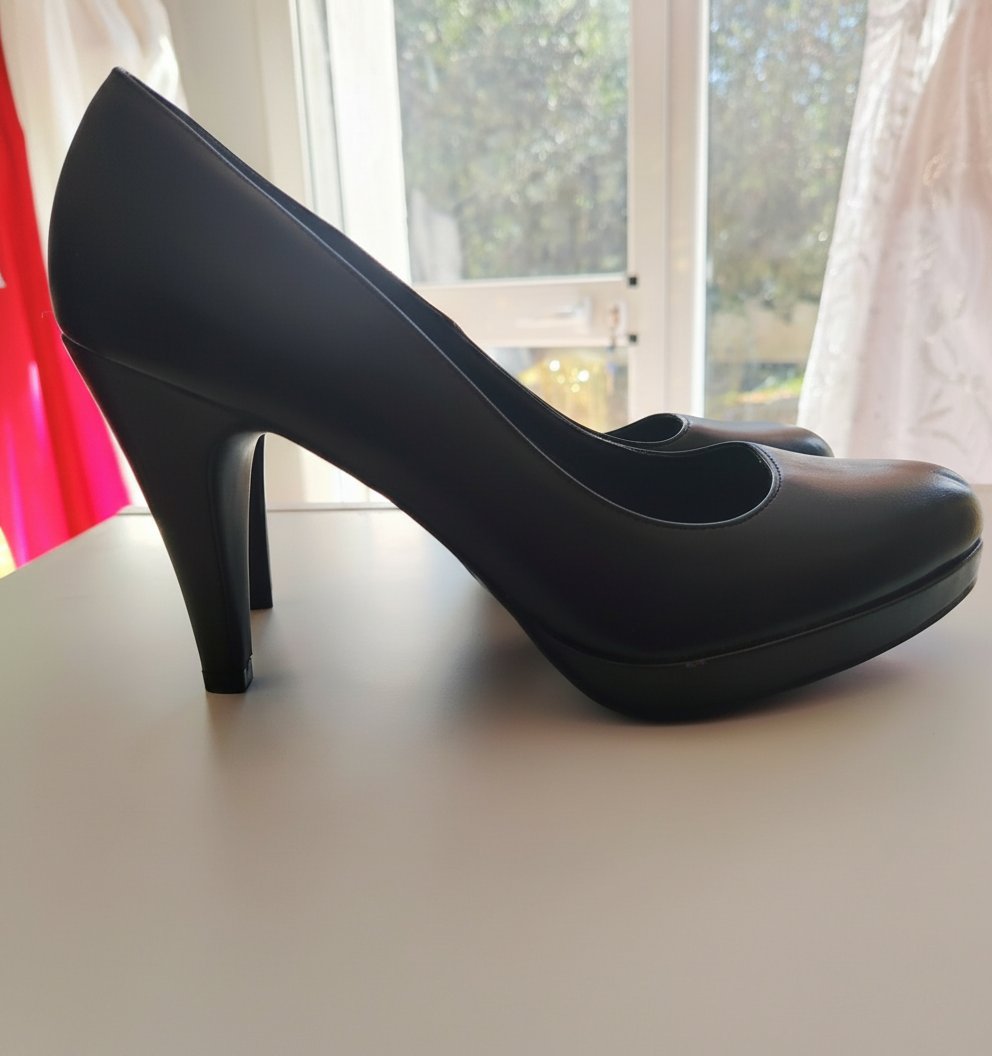 Escarpin noir pointure 40