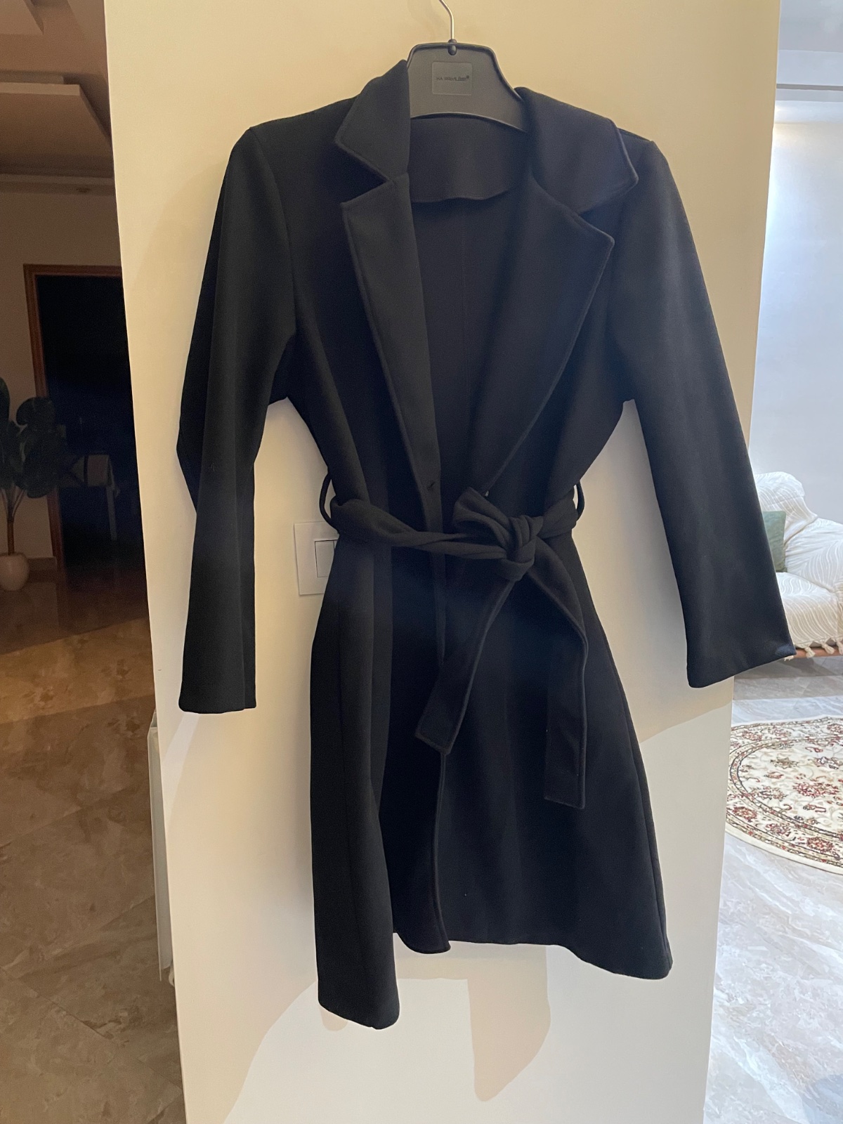 Manteau noir taille 40
