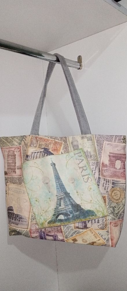 sac à main gris