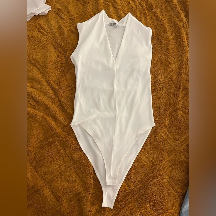 body zara 