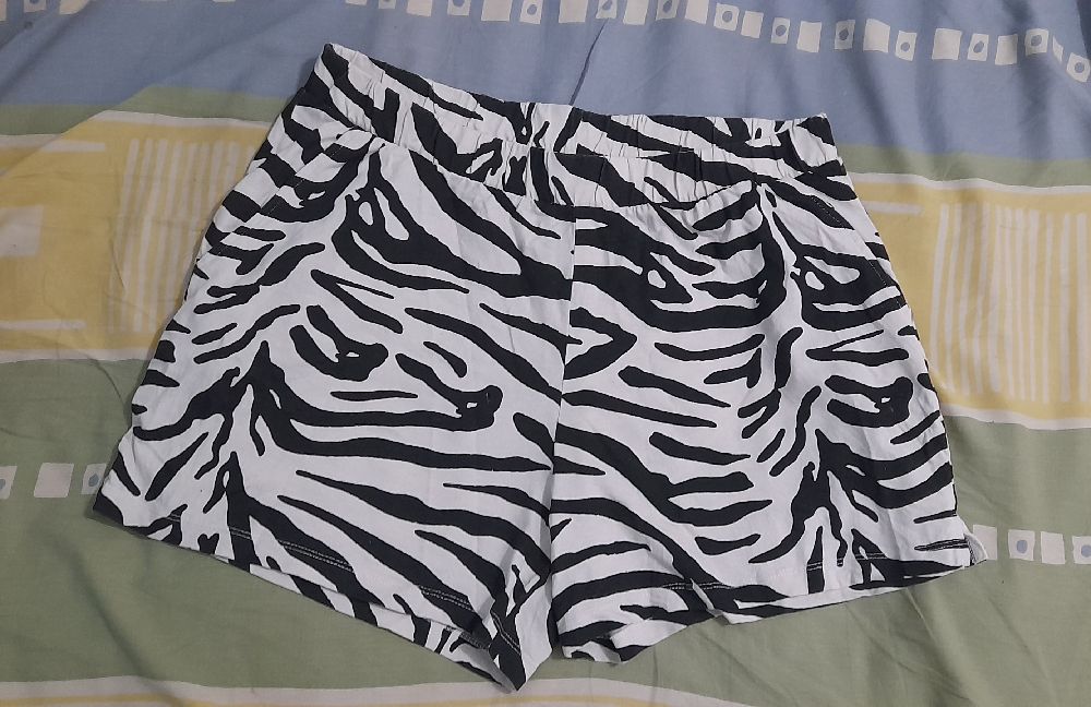 short imprimé zèbre 