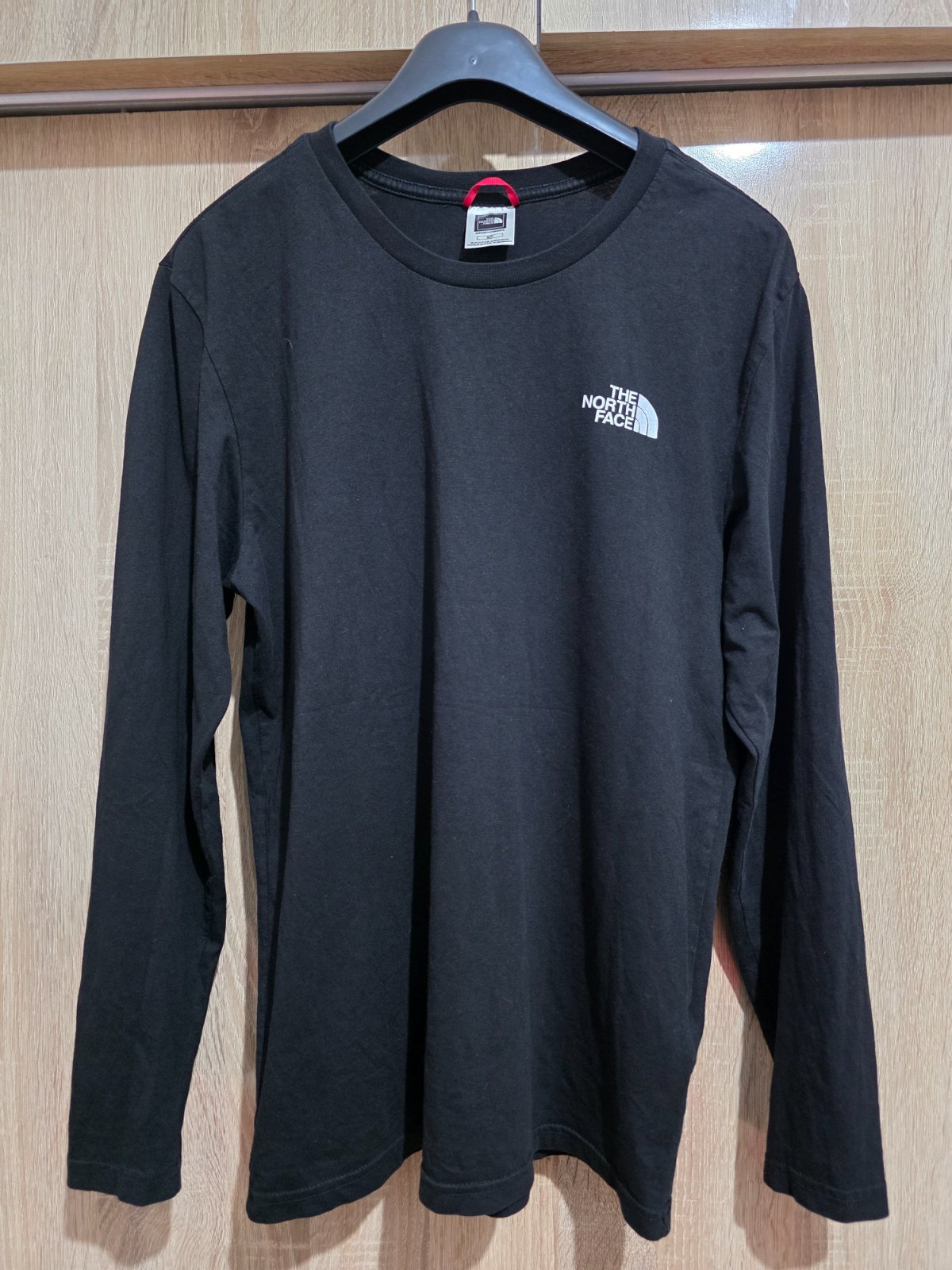 Pull the north face 