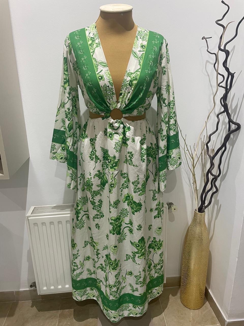 Robe tres joli💚🤍