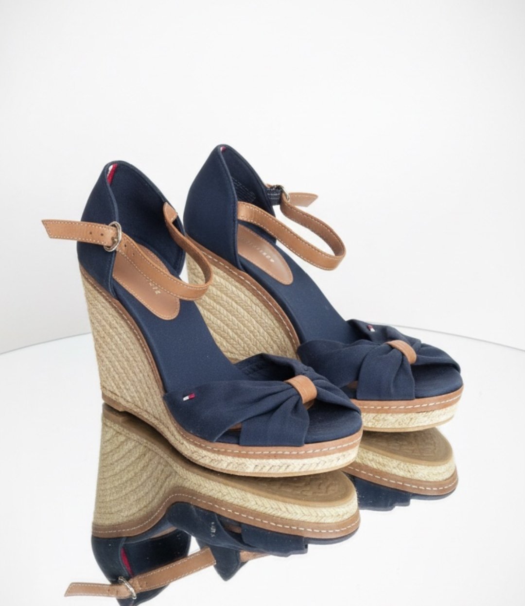 Des sandales compensées Tommy Hilfiger 💙❤️🤍