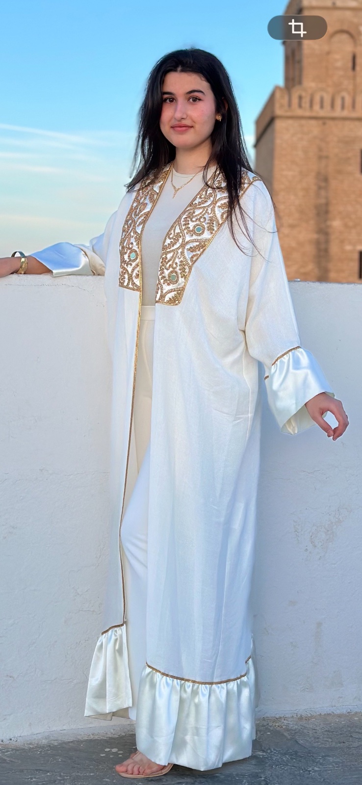 Abeya tissu 7ayek avec shantung brodée